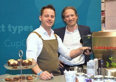 Stef Heinrich and Mattijs Bodegom of Anthura, this year's winner of the AIPH International Grower of the Year Award. Stef welcomed all the visitors to the booth with a nice a cup of coffee